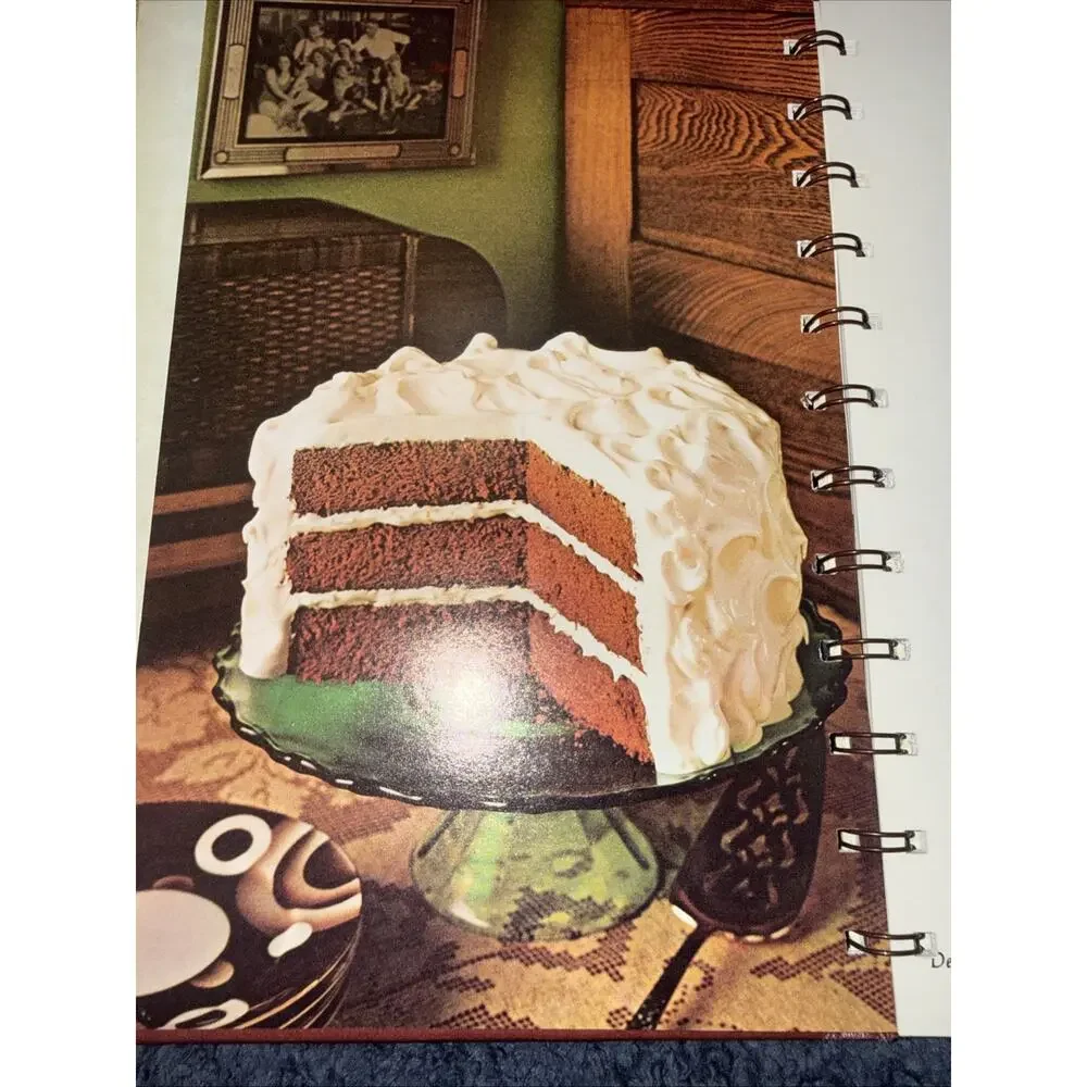 Vintage Hershey's 1934 Cookbook Spiral Reprint 1971 6th Printing Estate Copy VGC